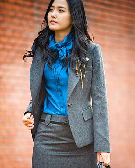酒店物业 custom uniform case - 万里房地产有限公司 - Hotel & Property Management Uniform Case Study photo 3